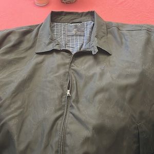 Mens Nautica navy blue lightweight jacket size 5X beautiful condition.